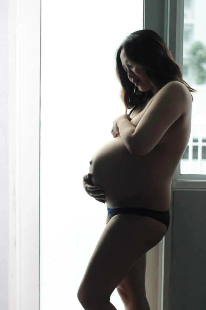 maternity boudoir shoot